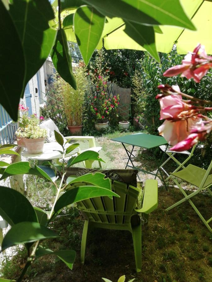 Chambre D'Hote - Mas Le Barret Arles Zewnętrze zdjęcie