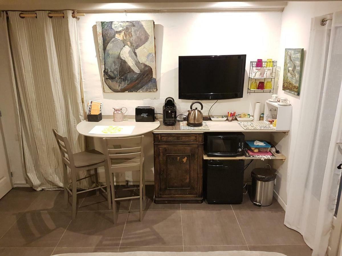 Chambre D'Hote - Mas Le Barret Arles Zewnętrze zdjęcie